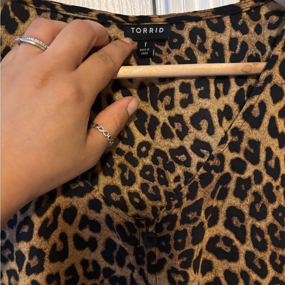 Torrid Animal Print Tie-Front Blouse - Picture 5 of 7
